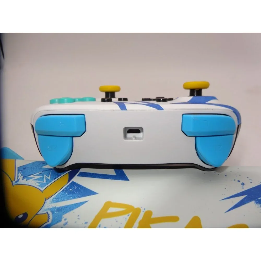 Nintendo Switch lite Case With Wired Controller Pokémon‎ Pikachu
